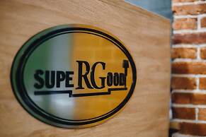 SupeRGood Hostel