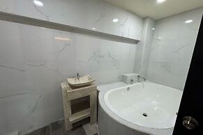 OYO Hotel Familiar Tollan