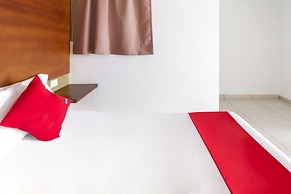 OYO Hotel Familiar Tollan