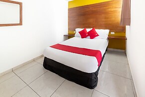 OYO Hotel Familiar Tollan