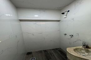 OYO Hotel Familiar Tollan