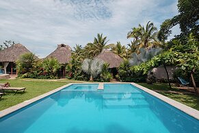 Amaca Beach Hotel - Quimixto Eco Resort