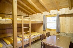 Hüttenhotel Husky Lodge