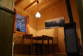 Hüttenhotel Husky Lodge