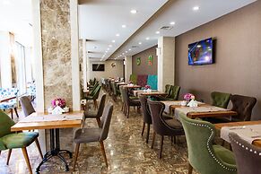 Khazar Palace Hotel & Restaurant