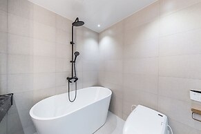 Jongno The Post Hotel