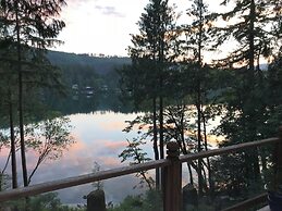 07MF - Lake Front - Hot Tub - BBQ - Sleeps 8