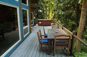 07MF - Lake Front - Hot Tub - BBQ - Sleeps 8
