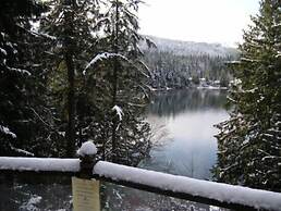 07MF - Lake Front - Hot Tub - BBQ - Sleeps 8