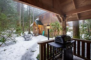 04SL - Hot Tub - BBQ - Pets OK - Sleeps 5