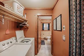 21GS - Log Cabin - Pets Ok - Sleeps 6