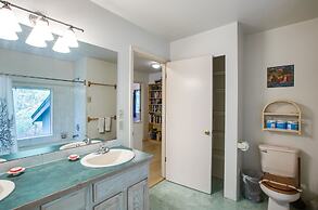 19MBR - Hot Tub - Sauna - BBQ - Pets Ok - WiFi - Sleeps 10