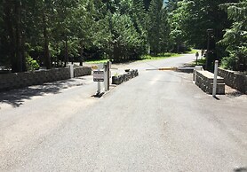 19MBR - Hot Tub - Sauna - BBQ - Pets Ok - WiFi - Sleeps 10