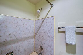 37SLL - Economical - Convenient - Kitchenette - Sleeps 2