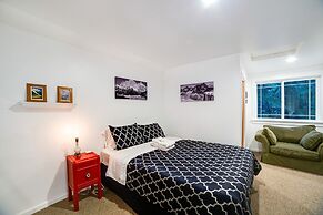 01SL-Hot Tub-Pets OK-BBQ-WIFI - Sleeps 8