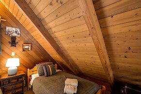 53MBR - Hot Tub - Wi-Fi - Sleeps 6