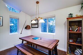 16GS - Hot Tub - BBQ - Pets Ok - Sleeps 2