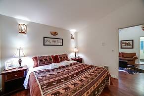 16GS - Hot Tub - BBQ - Pets Ok - Sleeps 2