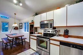 16GS - Hot Tub - BBQ - Pets Ok - Sleeps 2