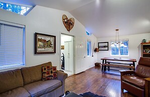 16GS - Hot Tub - BBQ - Pets Ok - Sleeps 2