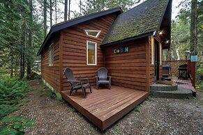 16GS - Hot Tub - BBQ - Pets Ok - Sleeps 2