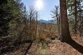 44MBR - Hot Tub- Pets Ok - WiFi - BBQ - Sleeps 6