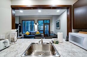 68SW - Fireplace - Washer/Dryer - Dishwasher- Sleeps 4