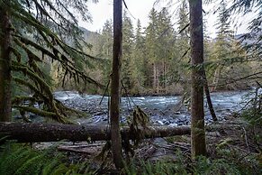 68SW - Fireplace - Washer/Dryer - Dishwasher- Sleeps 4