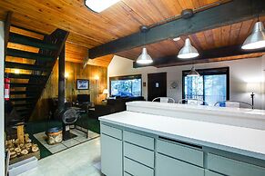 98SL - Hot Tub - BBQ - Pets Ok - WiFi - Sleeps 6