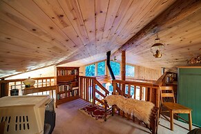 97MF - Lakeside - Dock - BBQ - Pets Ok - Sleeps 6