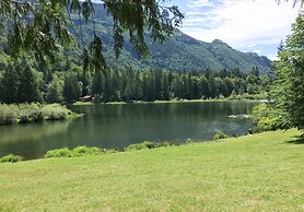 97MF - Lakeside - Dock - BBQ - Pets Ok - Sleeps 6