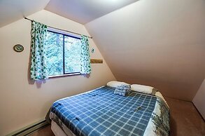 67MF- Hot Tub - Pets Ok - BBQ - Sleeps 5