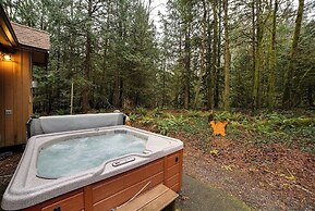 67MF- Hot Tub - Pets Ok - BBQ - Sleeps 5
