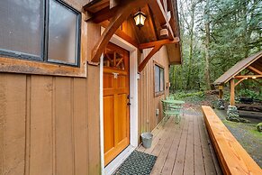 67MF- Hot Tub - Pets Ok - BBQ - Sleeps 5