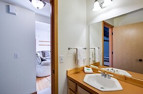 70MBR- Hot Tub - BBQ - Wi-Fi - Pets Ok - Sleeps 8