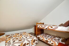 57SW - Fireplace - WiFi - Sleeps 6