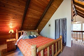 99MBR - Hot Tub - WiFi - Pets Ok - BBQ - Sleeps 6