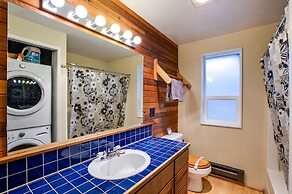 99MBR - Hot Tub - WiFi - Pets Ok - BBQ - Sleeps 6