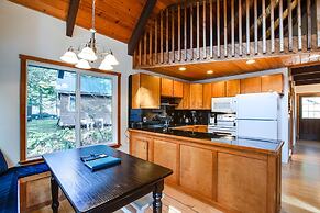 99MBR - Hot Tub - WiFi - Pets Ok - BBQ - Sleeps 6