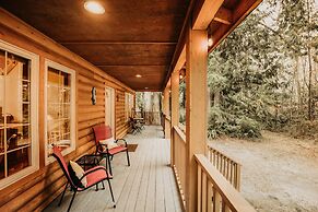 89GS - Hot Tub - Pets Ok - WiFi - Sleeps 4