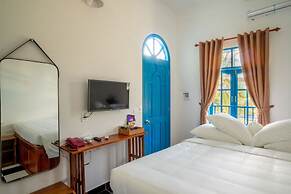 Vida Loca Resort & Sunset Beach