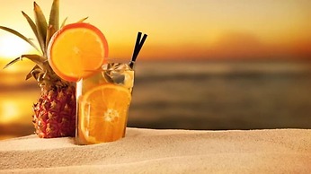 Vida Loca Resort & Sunset Beach