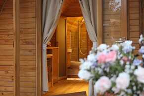 Vida Loca Resort & Sunset Beach