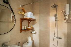 Vida Loca Resort & Sunset Beach