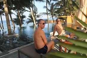 Vida Loca Resort & Sunset Beach