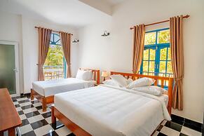 Vida Loca Resort & Sunset Beach