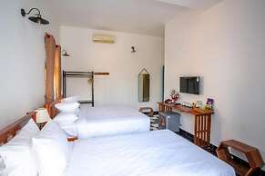 Vida Loca Resort & Sunset Beach