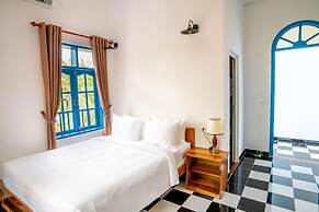 Vida Loca Resort & Sunset Beach