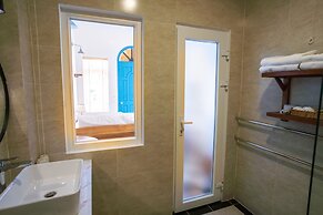 Vida Loca Resort & Sunset Beach