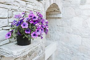 Ariadni Gaia Cottage